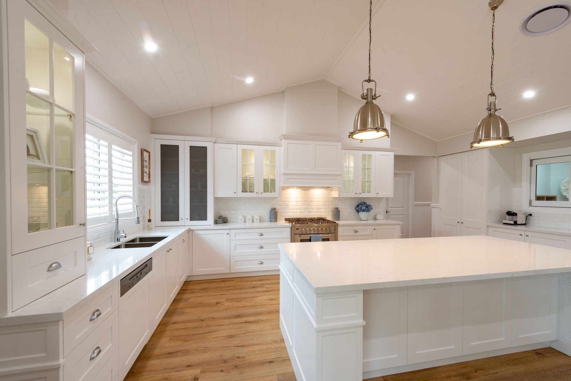 Sophisticated-Classic-Hamptons-Kitchen-Harrington-Grove-left-display-cabinet