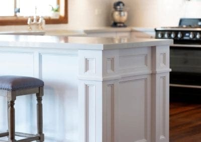 Traditional french provincial kitchen Razorback kitchen island posts