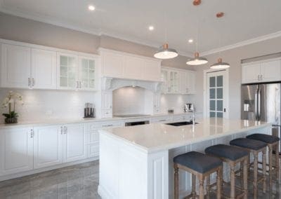 traditional hamptons style kitchen Cobbitty large white kitchen island