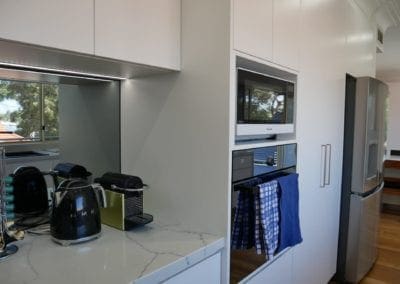 streamlined glamour kitchen blakehurst oven tower and appliances