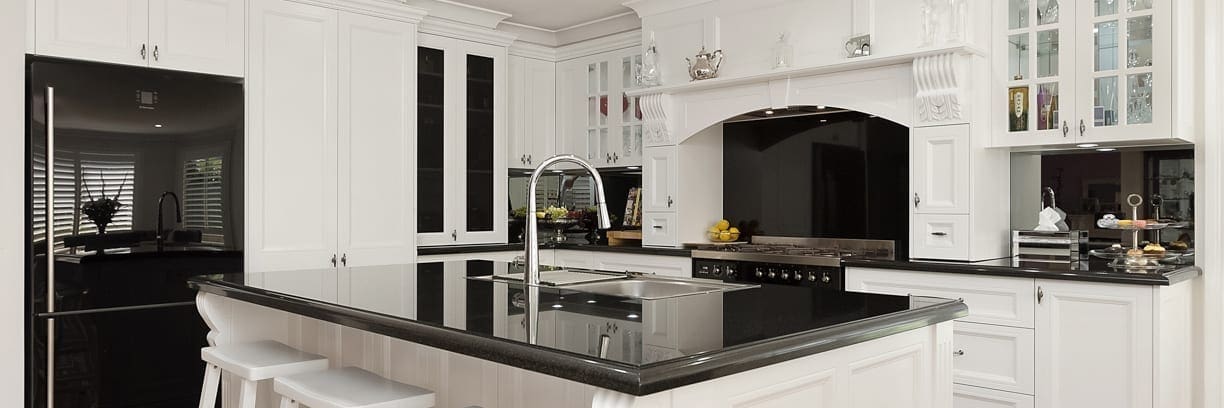 They Never Used to Cook. Now Wealthy Homeowners Want Two Kitchens. -  Mansion Global