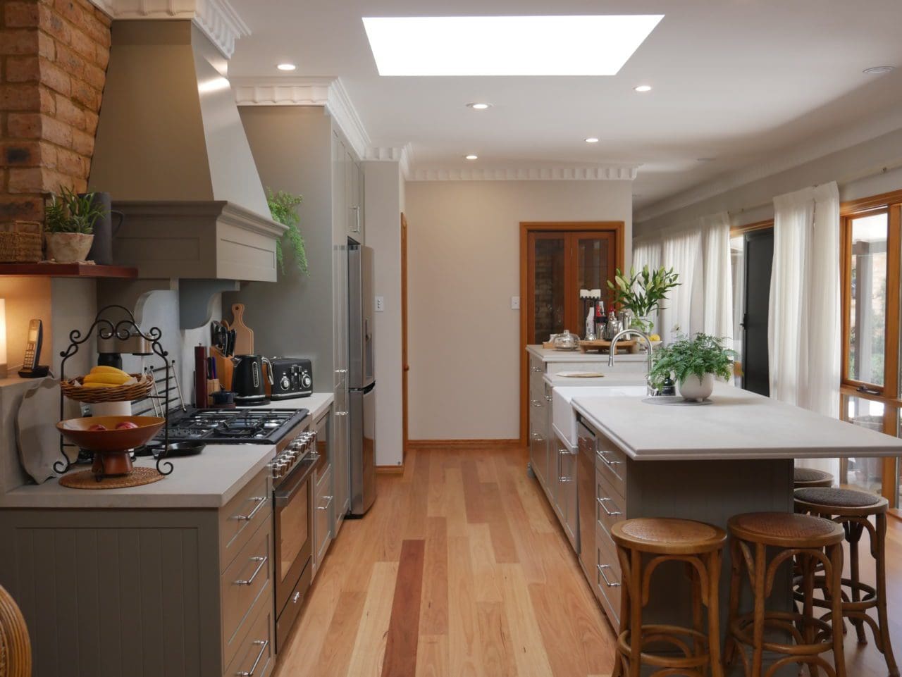 Stylish Galley Kitchen Design | Harrington Kitchens Burradoo