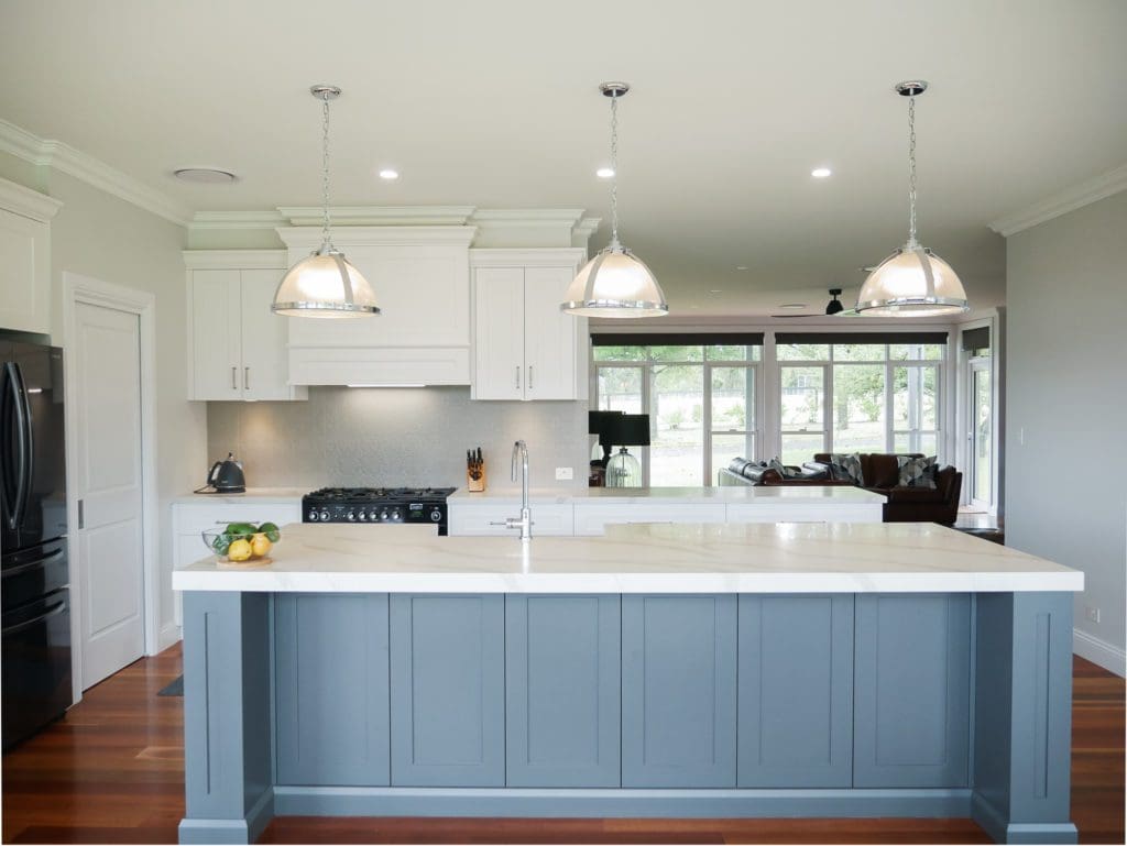 Country glamour kitchen bundanoon wide angle hamptons kitchen
