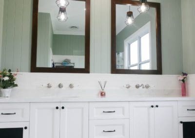 Hand painted country hamptons kitchen double vanity main bathroom