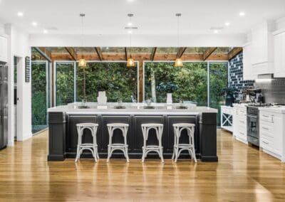 stunning dramatic two toned kitchen bowral wide shot