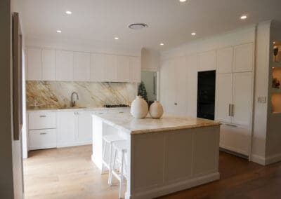 High-End-Classic-Bespoke-Kitchen-Mittagong-Kitchen-Island